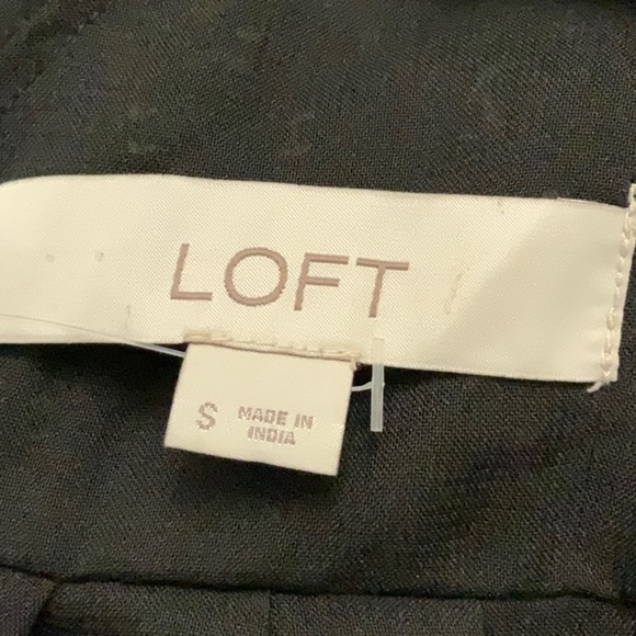 LOFT black floral top with back tie. Size S NWT - Picture 4 of 5